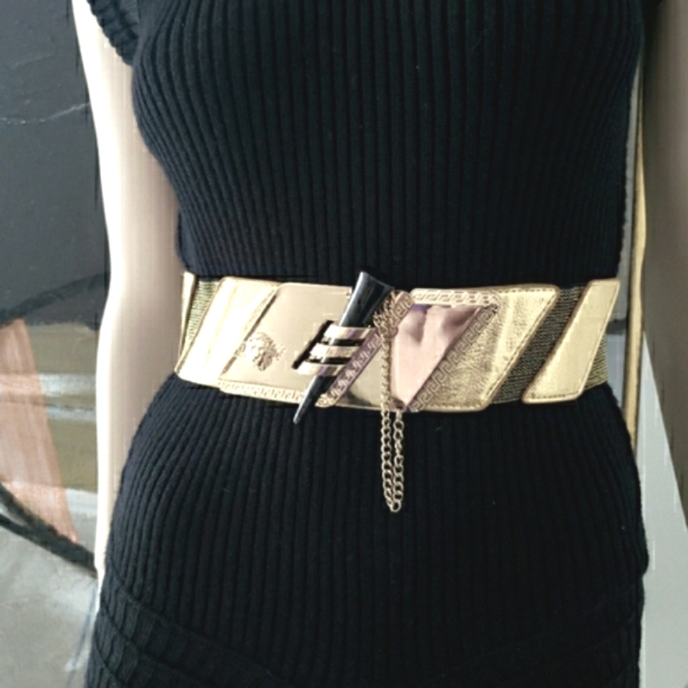 Elasticized Cinch Belt with Latch and Chain - Picture 1 of 16